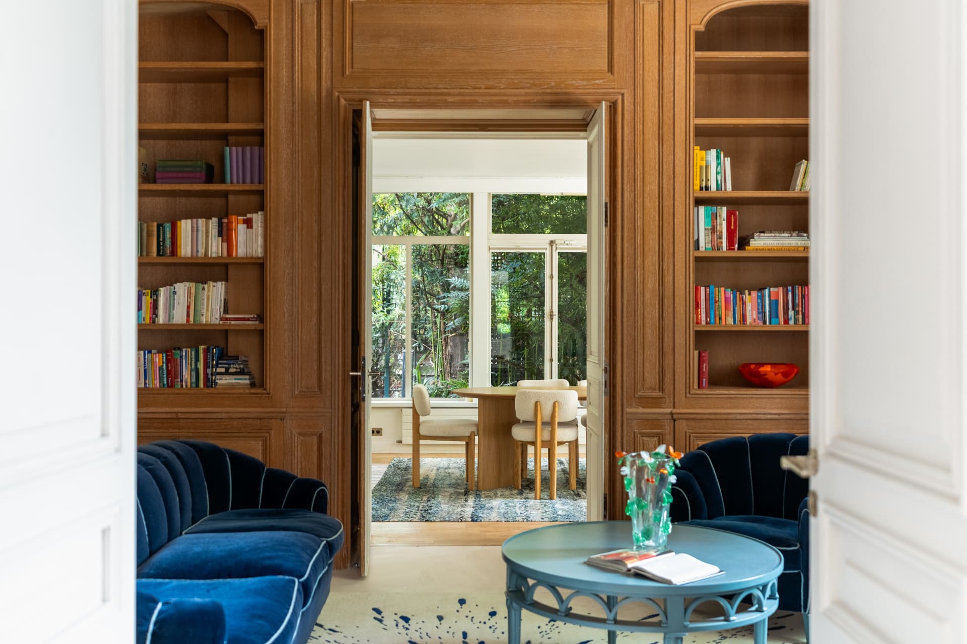 The oak-paneled library at Villa Windsor